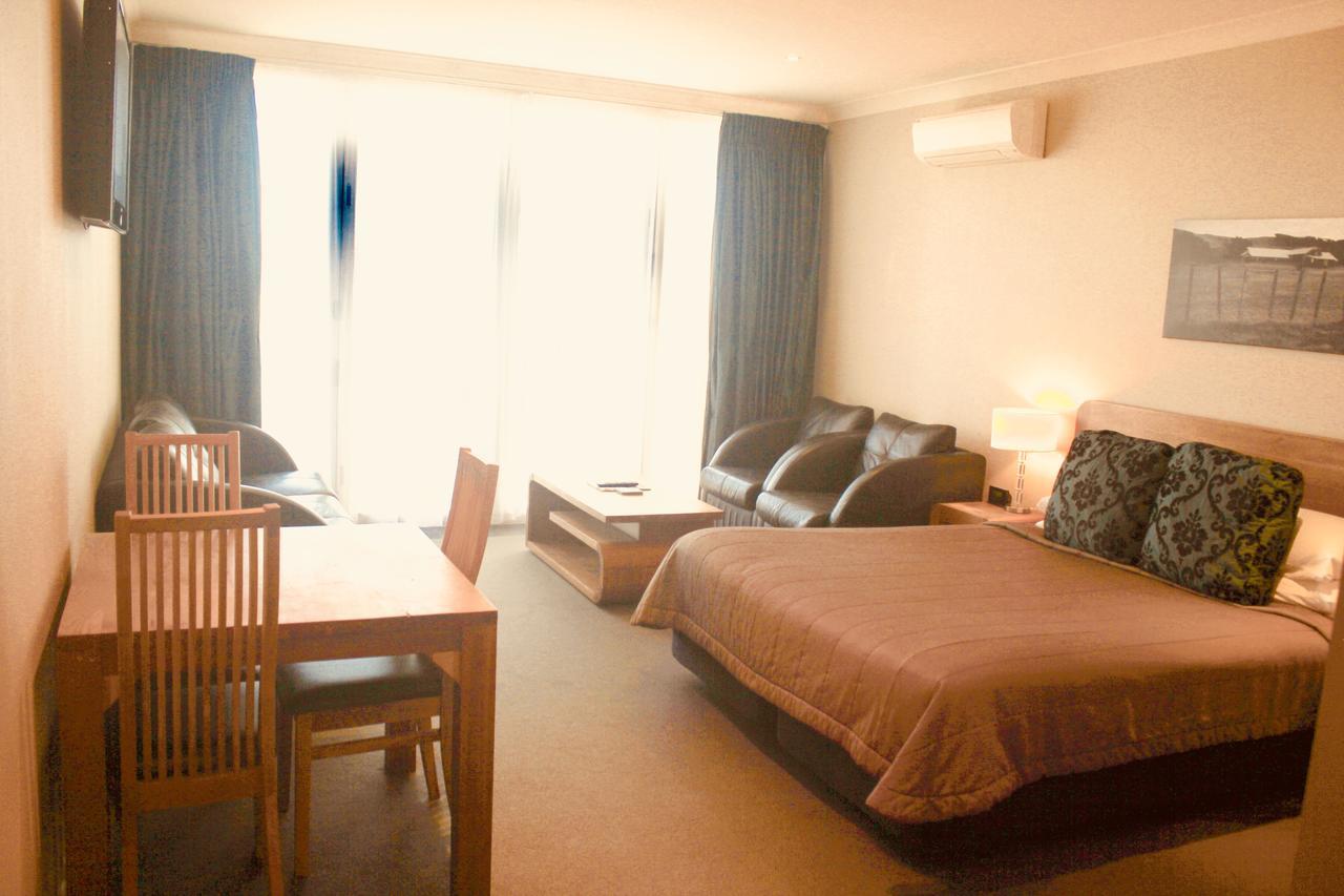 Hotel The Nautilus Napier Exteriér fotografie A typical studio apartment