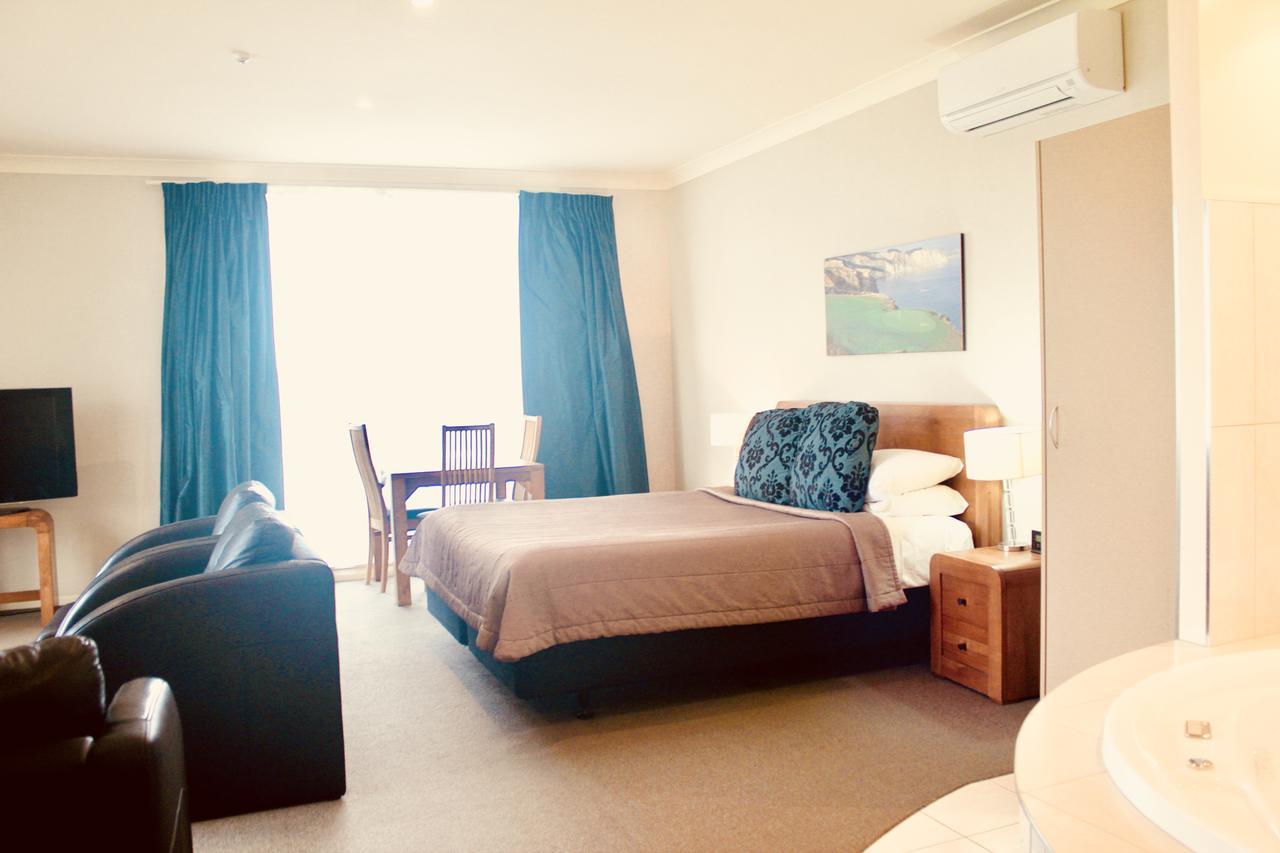 Hotel The Nautilus Napier Exteriér fotografie A typical studio apartment